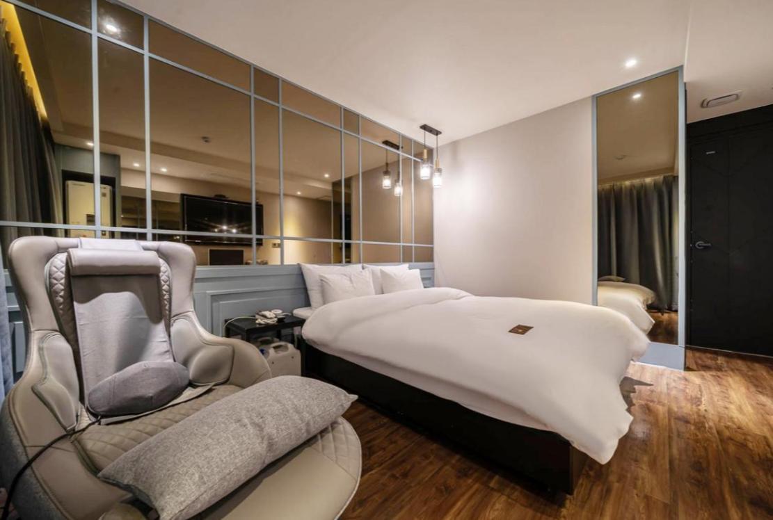 Hotel French Code Myeongji Busan Ngoại thất bức ảnh