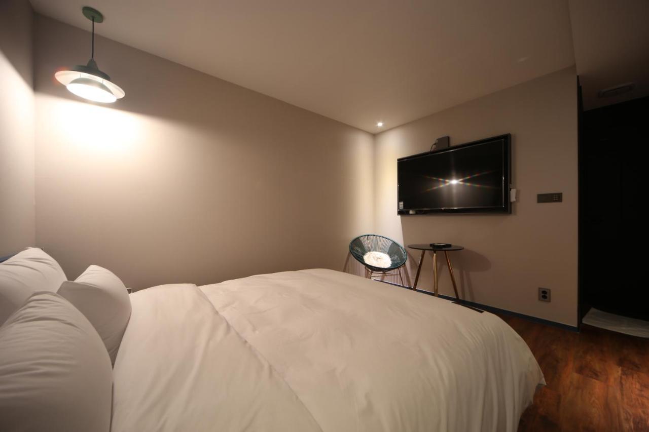 Hotel French Code Myeongji Busan Ngoại thất bức ảnh